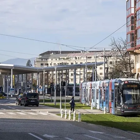 Zenbnb - Rova - 4 Pers - Centre Ville- Wifi Annemasse