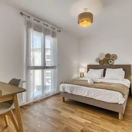Zenbnb - Rova - 4 Pers - Centre Ville- Wifi *